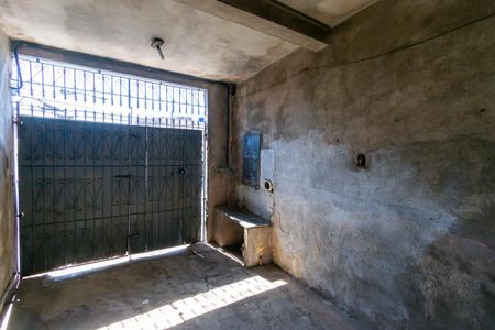 Casa à venda com 200m², 6 quartos e 1 vaga Casa à venda com 200m², 6 quartos e 1 vagaGaragem