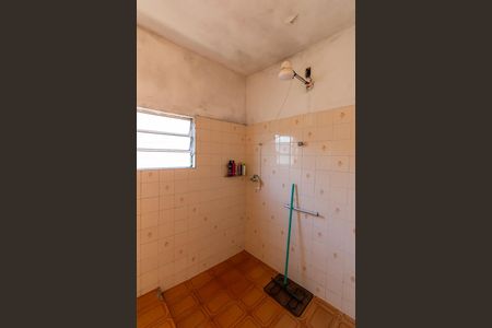 Casa à venda com 200m², 6 quartos e 1 vaga Casa à venda com 200m², 6 quartos e 1 vagaCasa 2 - Banheiro