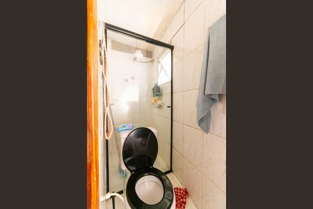 Casa à venda com 200m², 6 quartos e 1 vaga Casa à venda com 200m², 6 quartos e 1 vagaBanheiro da Suíte