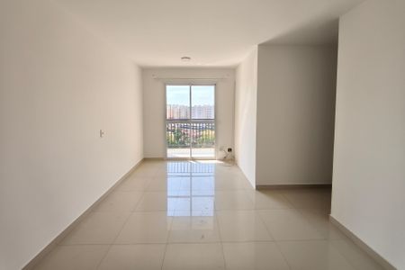 Sala de apartamento para alugar com 3 quartos, 66m² em Vila Satúrnia, Campinas