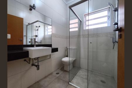 Casa para alugar com 320m², 3 quartos e 5 vagasBanheiro Social