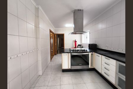 Casa para alugar com 320m², 3 quartos e 5 vagasCozinha