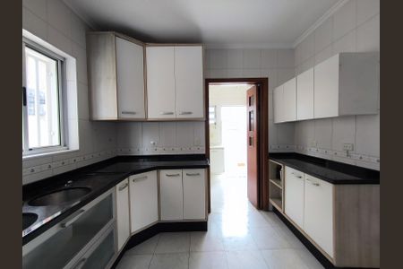 Casa para alugar com 320m², 3 quartos e 5 vagasCozinha