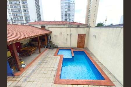 Casa para alugar com 320m², 3 quartos e 5 vagasÁrea comum - Piscina