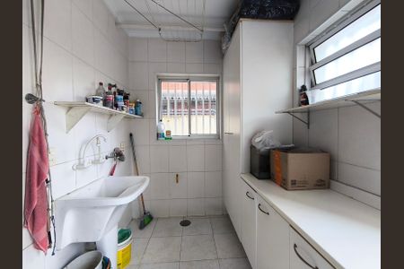 Casa para alugar com 320m², 3 quartos e 5 vagasÁrea de Serviço