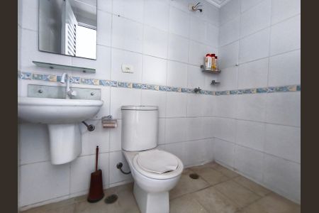 Casa para alugar com 320m², 3 quartos e 5 vagasBanheiro de Serviço