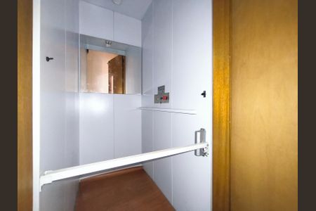 Casa para alugar com 320m², 3 quartos e 5 vagasÁrea comum - Elevador