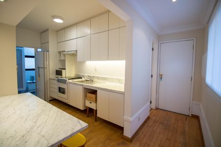Apartamento para alugar com 100m², 2 quartos e 2 vagas Apartamento para alugar com 100m², 2 quartos e 2 vagasCozinha