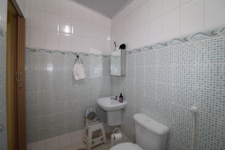 Casa à venda com 200m², 2 quartos e 3 vagasBanheiro 