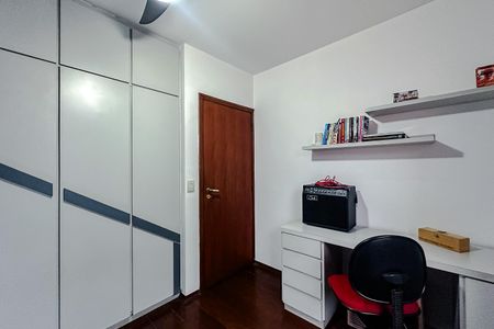 Casa para alugar com 230m², 4 quartos e 5 vagas Casa para alugar com 230m², 4 quartos e 5 vagasQuarto 1