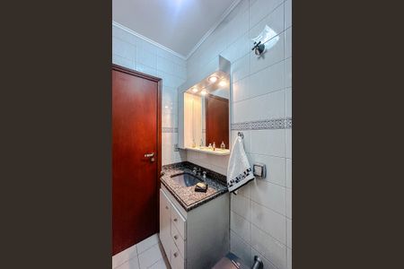 Casa para alugar com 230m², 4 quartos e 5 vagas Casa para alugar com 230m², 4 quartos e 5 vagasBanheiro