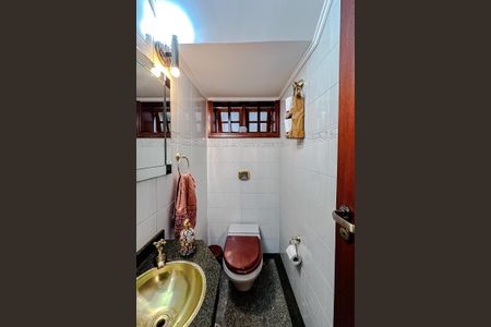 Casa para alugar com 230m², 4 quartos e 5 vagas Casa para alugar com 230m², 4 quartos e 5 vagasLavabo