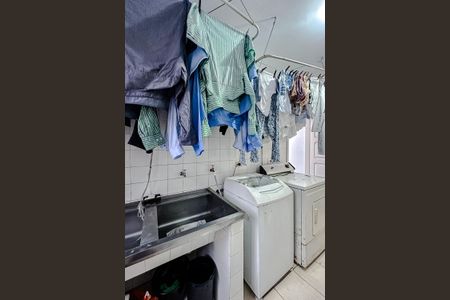 Casa para alugar com 230m², 4 quartos e 5 vagas Casa para alugar com 230m², 4 quartos e 5 vagasÁrea de Serviço