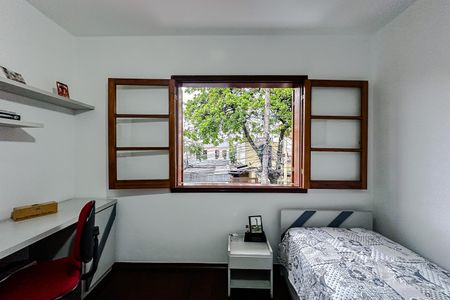 Casa para alugar com 230m², 4 quartos e 5 vagas Casa para alugar com 230m², 4 quartos e 5 vagasQuarto 1