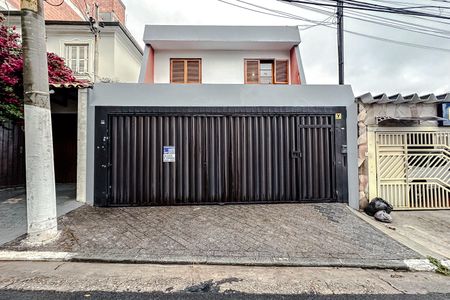 Casa para alugar com 230m², 4 quartos e 5 vagas Casa para alugar com 230m², 4 quartos e 5 vagasFachada - Plaquinha