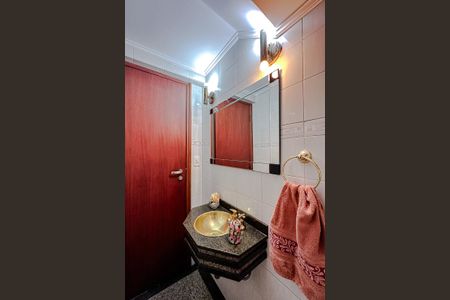 Casa para alugar com 230m², 4 quartos e 5 vagas Casa para alugar com 230m², 4 quartos e 5 vagasLavabo