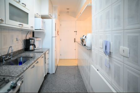 Apartamento à venda com 75m², 3 quartos e 1 vaga Apartamento à venda com 75m², 3 quartos e 1 vagaCozinha