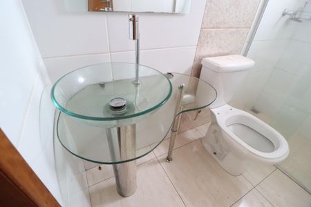 Apartamento para alugar com 65m², 2 quartos e 2 vagasBanheiro Social