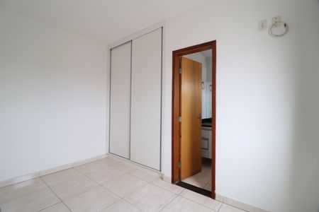 Apartamento para alugar com 65m², 2 quartos e 2 vagas Suíte