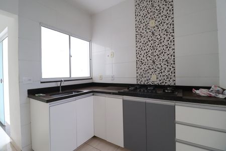 Apartamento para alugar com 65m², 2 quartos e 2 vagasCozinha