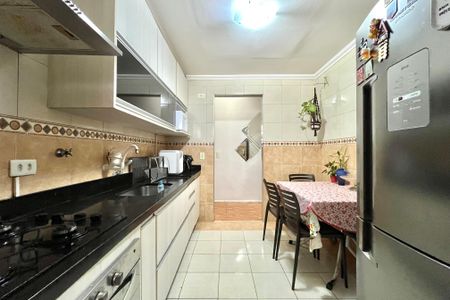 Apartamento à venda com 56m², 2 quartos e 2 vagas Apartamento à venda com 56m², 2 quartos e 2 vagasCozinha
