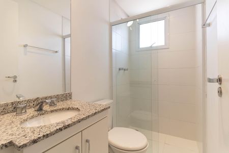 Apartamento à venda com 67m², 2 quartos e 1 vaga Apartamento à venda com 67m², 2 quartos e 1 vagaBanheiro da Suíte