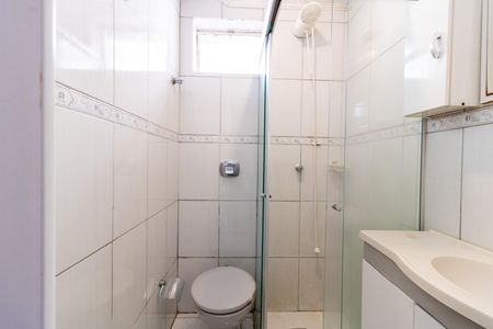 Banheiro de apartamento à venda com 1 quarto, 27m² em Centro Histórico, Porto Alegre