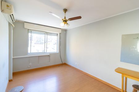 Apartamento à venda com 27m², 1 quarto e sem vaga Apartamento à venda com 27m², 1 quarto e sem vagaSala/Quarto