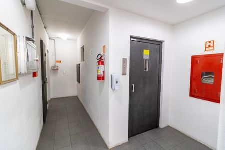 Apartamento à venda com 27m², 1 quarto e sem vaga Apartamento à venda com 27m², 1 quarto e sem vagaHall de entrada