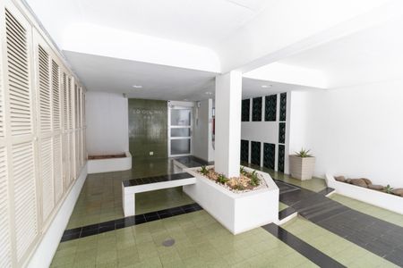 Apartamento à venda com 27m², 1 quarto e sem vaga Apartamento à venda com 27m², 1 quarto e sem vagaHall de entrada