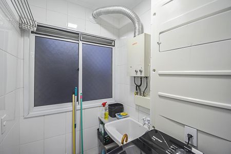 Apartamento à venda com 56m², 3 quartos e 1 vagaÁrea de Serviço