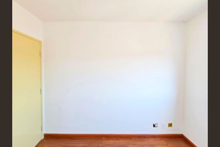 Apartamento à venda com 70m², 3 quartos e 2 vagasQuarto 03