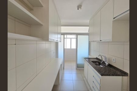 Apartamento à venda com 70m², 3 quartos e 2 vagasCozinha