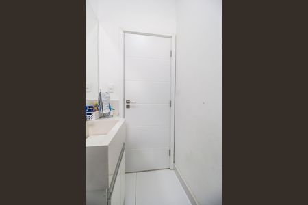 Casa de condomínio à venda com 247m², 5 quartos e 4 vagas Casa de condomínio à venda com 247m², 5 quartos e 4 vagasBanheiro Social