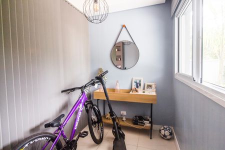 Casa de condomínio à venda com 247m², 5 quartos e 4 vagas Casa de condomínio à venda com 247m², 5 quartos e 4 vagasEscritório