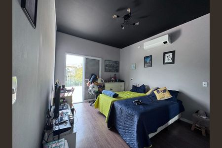 Casa à venda com 4 quartos, 247m² em Residencial Seis (Alphaville), Santana de Parnaíba
