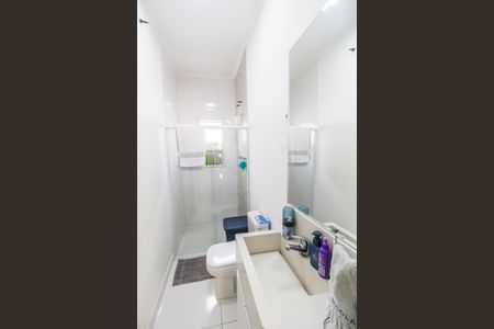 Casa de condomínio à venda com 247m², 5 quartos e 4 vagas Casa de condomínio à venda com 247m², 5 quartos e 4 vagasBanheiro Social