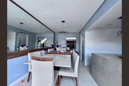 Casa à venda com 4 quartos, 247m² em Residencial Seis (Alphaville), Santana de Parnaíba