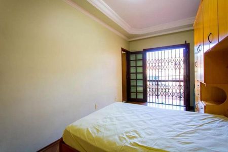 Casa à venda com 3 quartos, 288m² em Vila Eldizia, Santo André