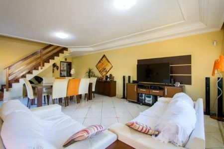 Casa à venda com 3 quartos, 288m² em Vila Eldizia, Santo André