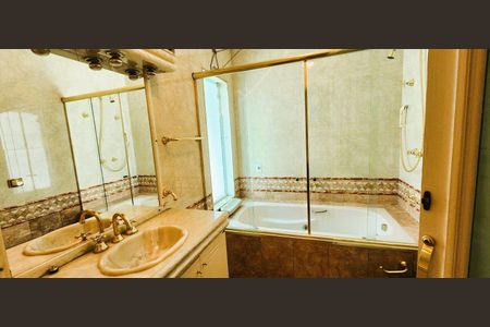 Casa à venda com 4 quartos, 515m² em Alphaville, Santana de Parnaíba