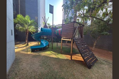Apartamento à venda com 260m², 4 quartos e 4 vagas