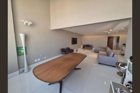 Apartamento à venda com 260m², 4 quartos e 4 vagas