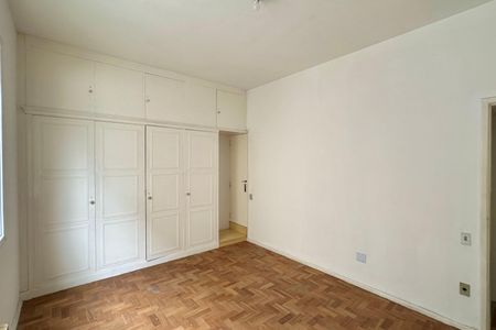 Apartamento à venda com 285m², 7 quartos e 3 vagasQuarto 2