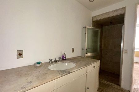 Apartamento à venda com 285m², 7 quartos e 3 vagasBanheiro