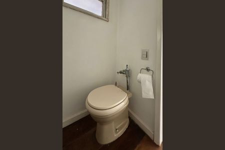 Apartamento à venda com 285m², 7 quartos e 3 vagasLavabo