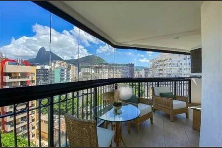Apartamento à venda com 250m², 3 quartos e 2 vagas