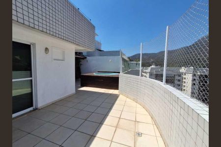 Apartamento à venda com 118m², 2 quartos e 1 vaga