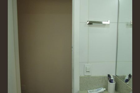 Apartamento à venda com 83m², 3 quartos e 2 vagasBanheiro da Suíte 2