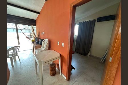 Apartamento à venda com 4 quartos, 302m² em Jardim Guanabara, Rio de Janeiro